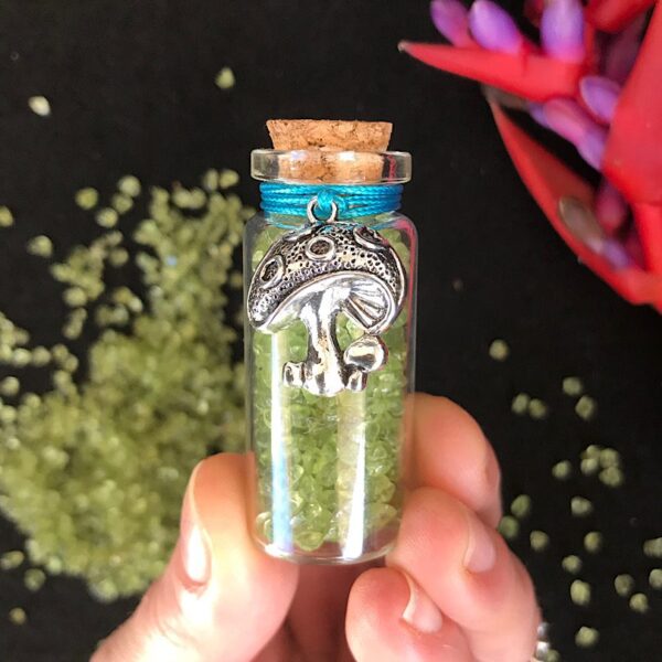 Peridot Bottle - Image 3