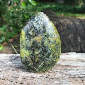 Green Opal Free-form