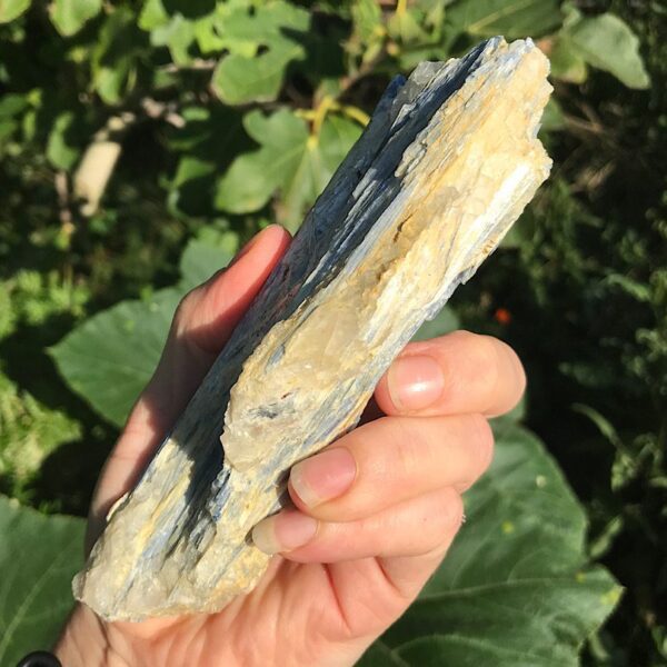 Blue Kyanite and Quartz - Image 4