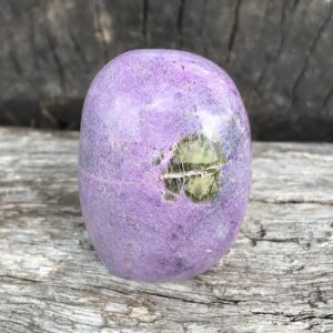 Stichtite and Serpentine Free-form