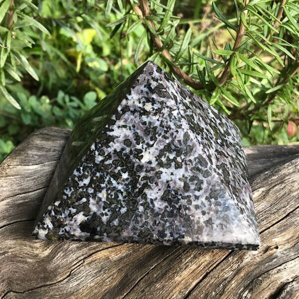 Large Gabbro Jasper Pyramid - Image 2