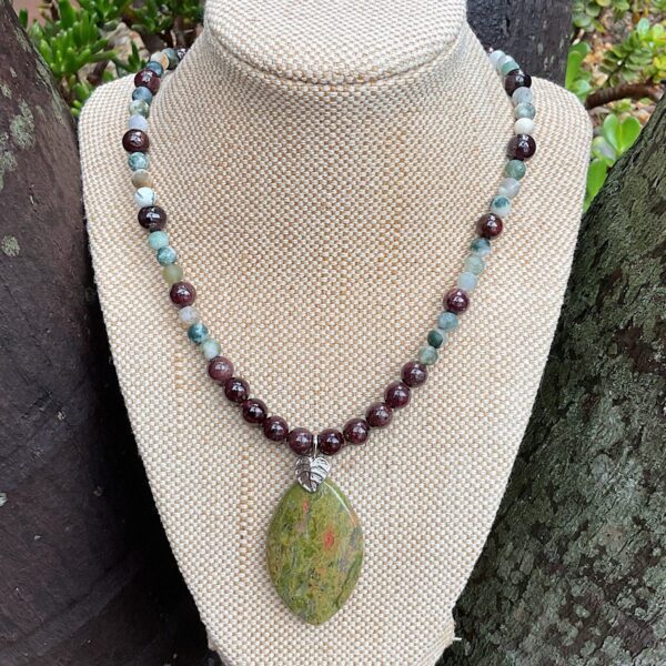 Tree Agate and Garnet Necklace - Image 4