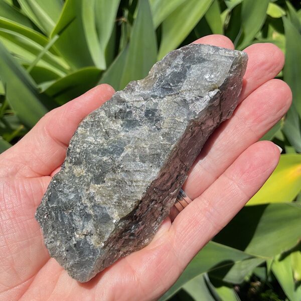 Raw Labradorite - Image 4