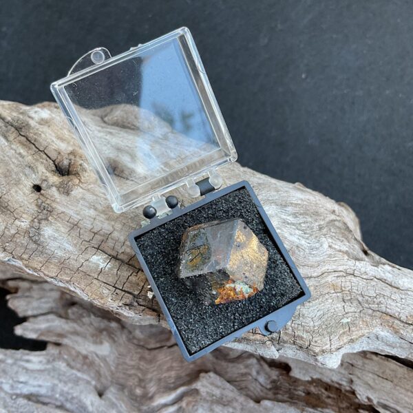 Red Pyrope Garnet - Image 2