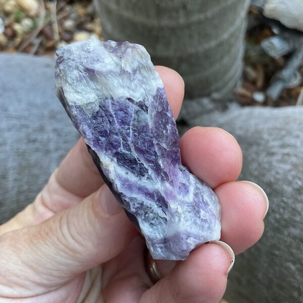 Chevron Amethyst Stem - Image 3
